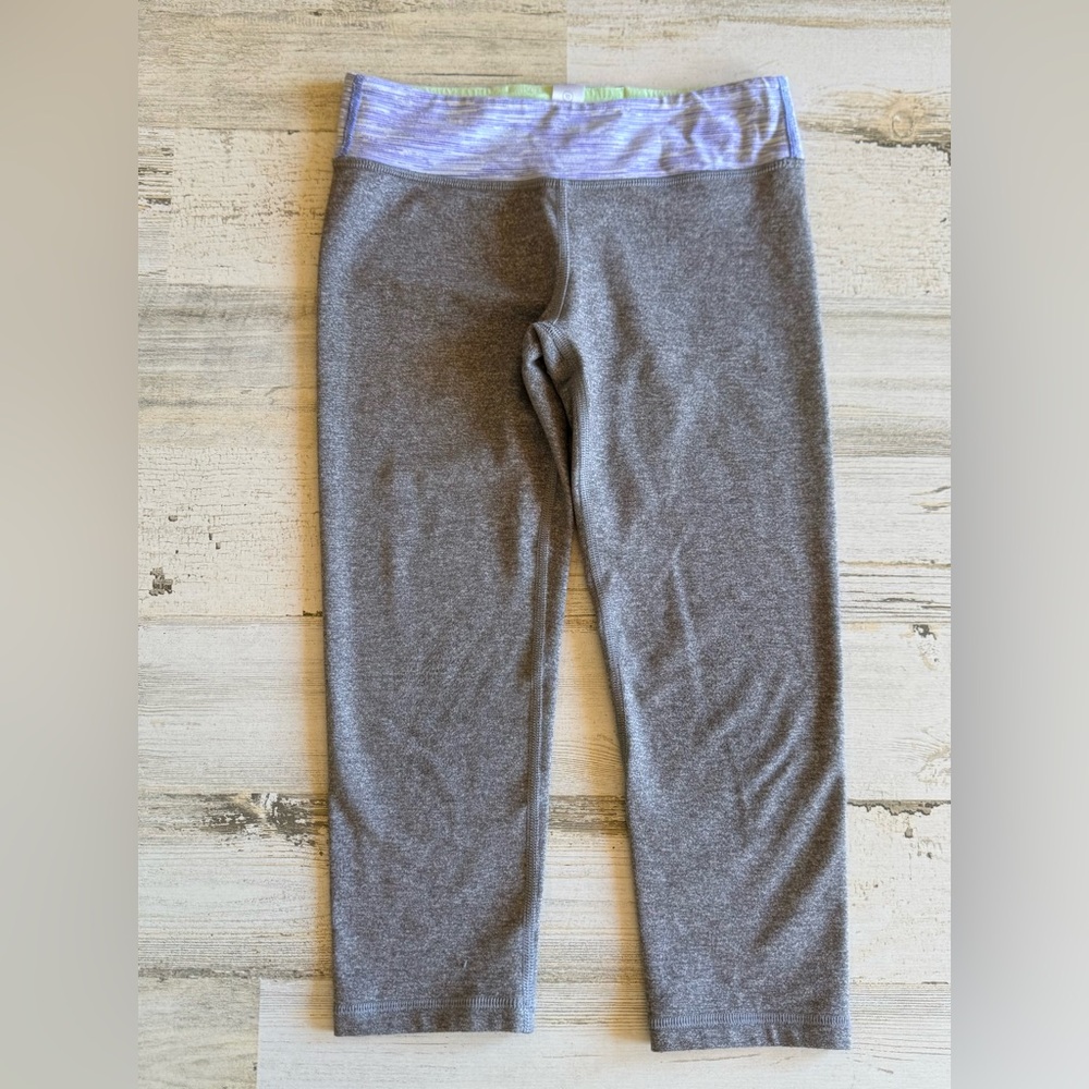Ivivva Girls Size 10 Crop Leggings Gray Purple Athletic Yoga Stretch Pants Fit